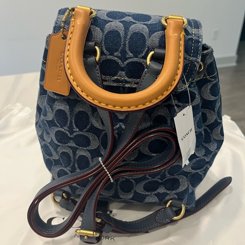 Coach Riya Backpack 21 in Signature Denim - Picture 4 of 11